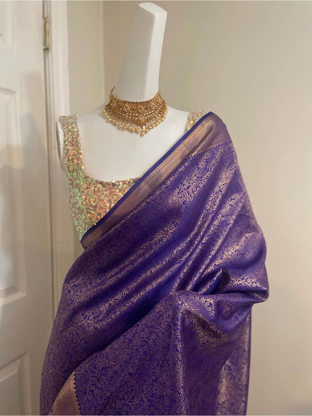 Premade Lavish Purple and Gold Woven Silk ready to wear Saree with Matching Blou - Picture 8 of 12